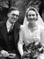Wedding of Ronald Snell to Doris Dowding